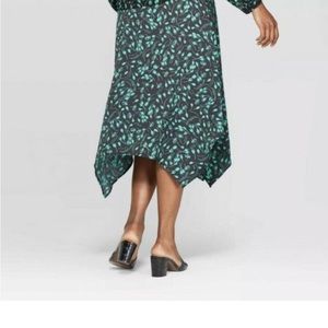 NEW! Plus Size Handkerchief Hem Midi Skirt Blk/Grn leaves. 14W Who What Where